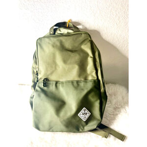 NWT Weatherproof Vintage Olive Green 17” Backpack